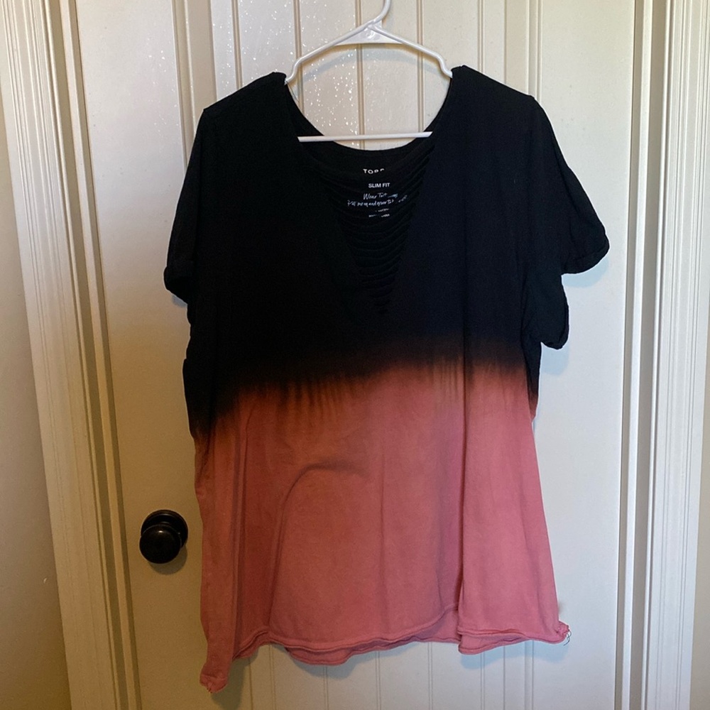 Torrid wings shirt size 4